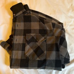 Wrangler Black & Gray Fleece Button Up Flannel